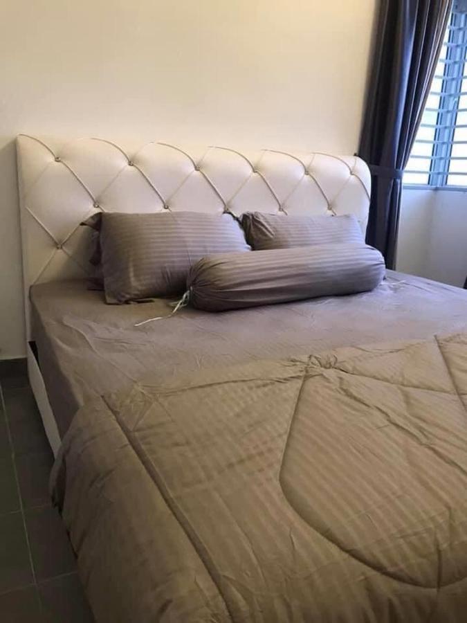 Sofiamuslim Homestay Putrajaya- Near Alamanda Mall & Federal Government Administrative Centre Kompleks Abcdef Ngoại thất bức ảnh