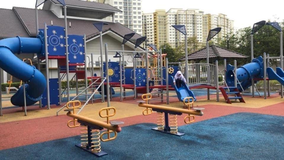 Sofiamuslim Homestay Putrajaya- Near Alamanda Mall & Federal Government Administrative Centre Kompleks Abcdef Ngoại thất bức ảnh