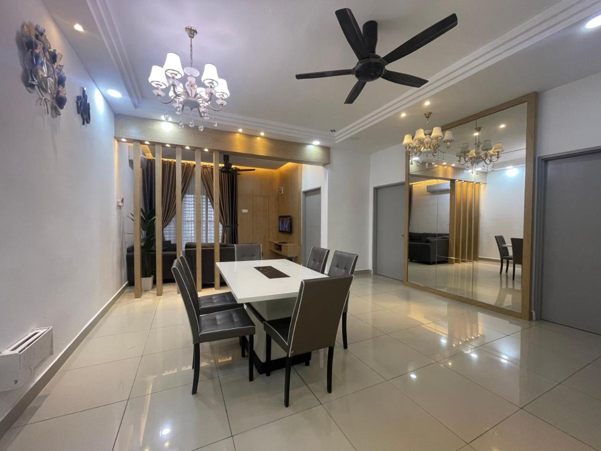 Sofiamuslim Homestay Putrajaya- Near Alamanda Mall & Federal Government Administrative Centre Kompleks Abcdef Ngoại thất bức ảnh