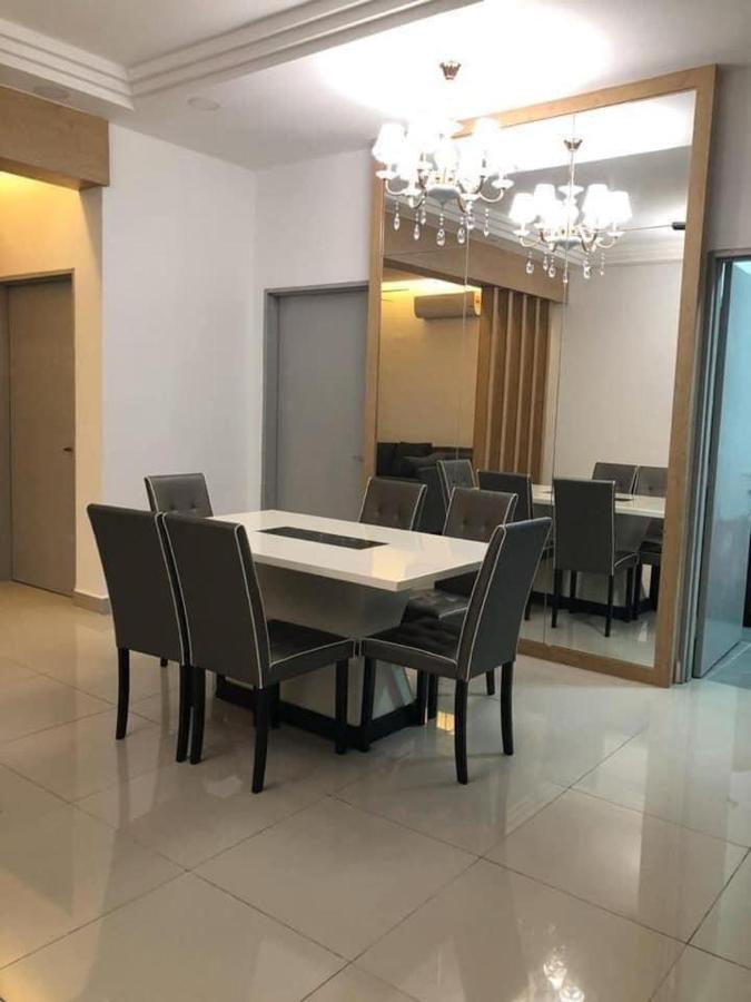Sofiamuslim Homestay Putrajaya- Near Alamanda Mall & Federal Government Administrative Centre Kompleks Abcdef Ngoại thất bức ảnh